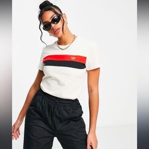 NEVER WORN - ADIDAS Ski Chic Tee 🔥🔥